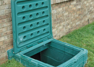 lockable crawl space access door installed in Davenport