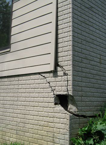 severe cracking of structural walls in Moline